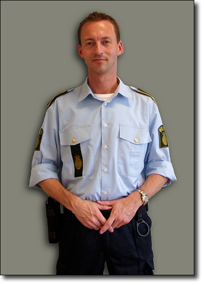 Politibetjent i "Anna Pihl"